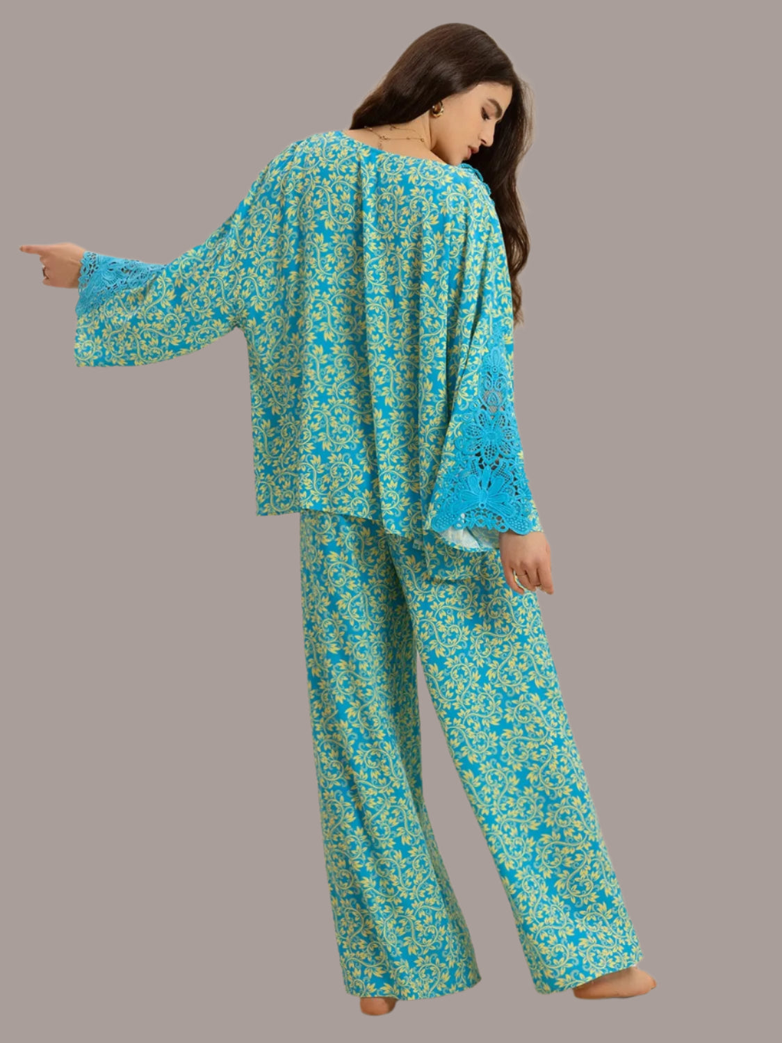 Open front printed top and pants set front view boho fashion