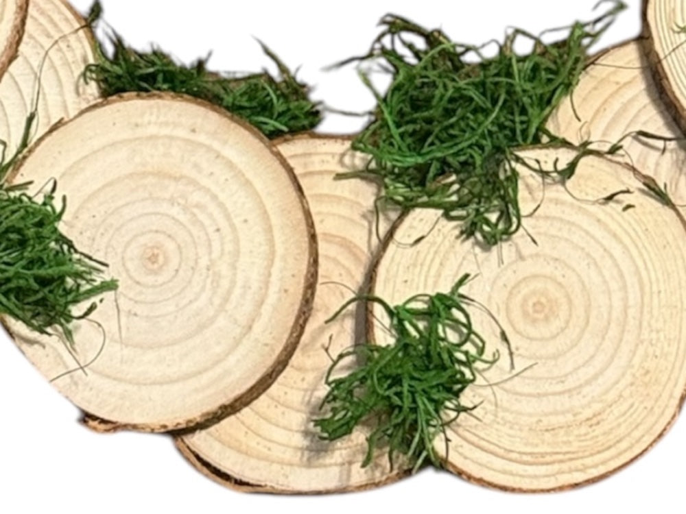 Cozy Wood Slice Winter Wreath