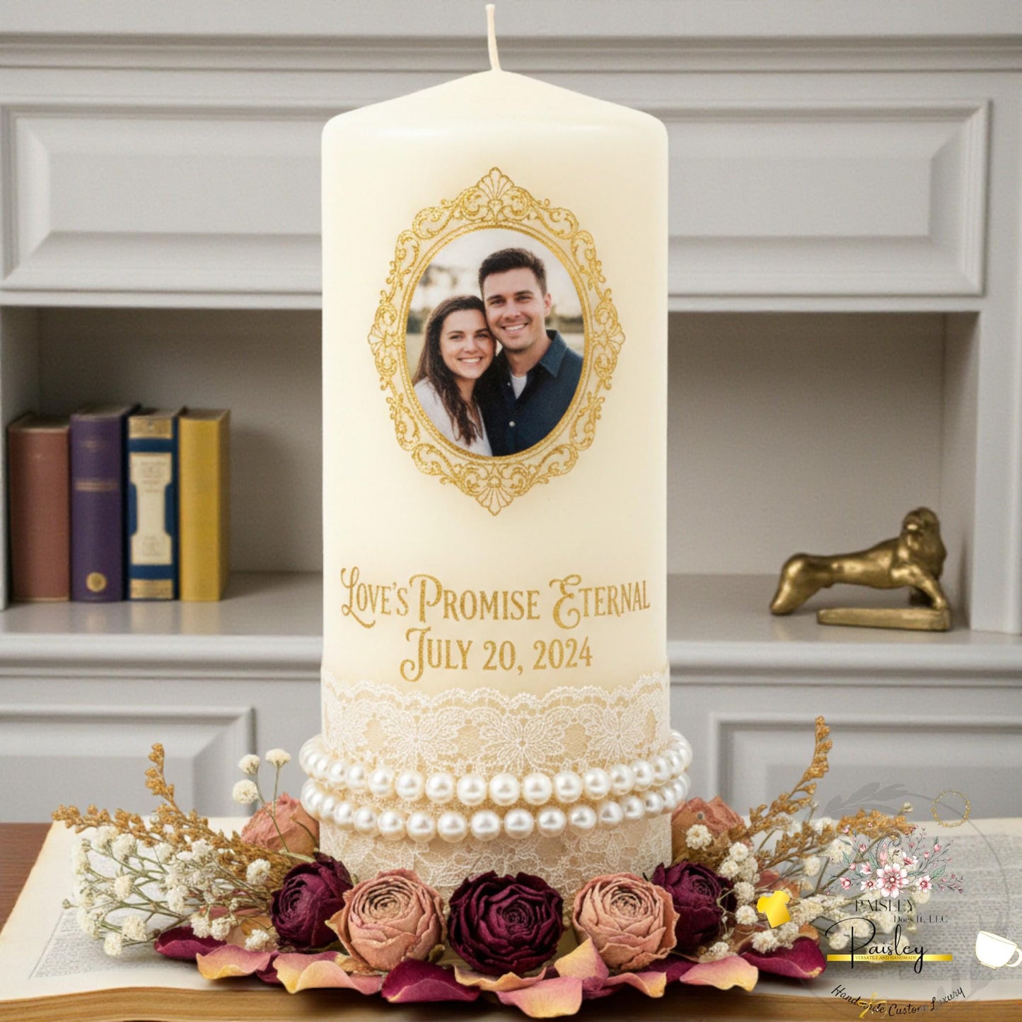 Personalized Wedding Keepsake Candle with Dried Flowers & Lace